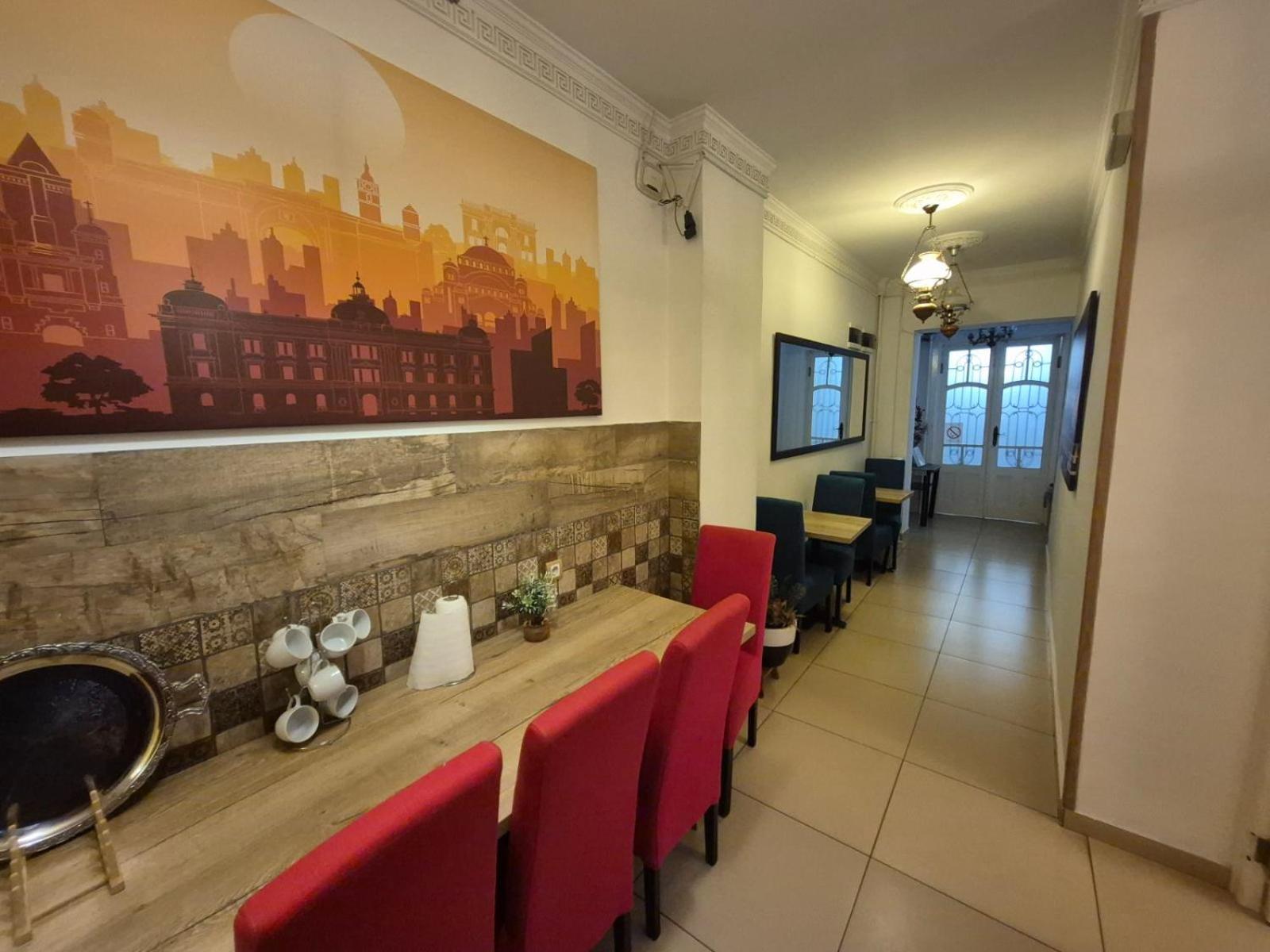 Authentic Belgrade Centre Apartments For Large Groups, Republic Square - Up To 47 People In 5 Apartments Quarto foto