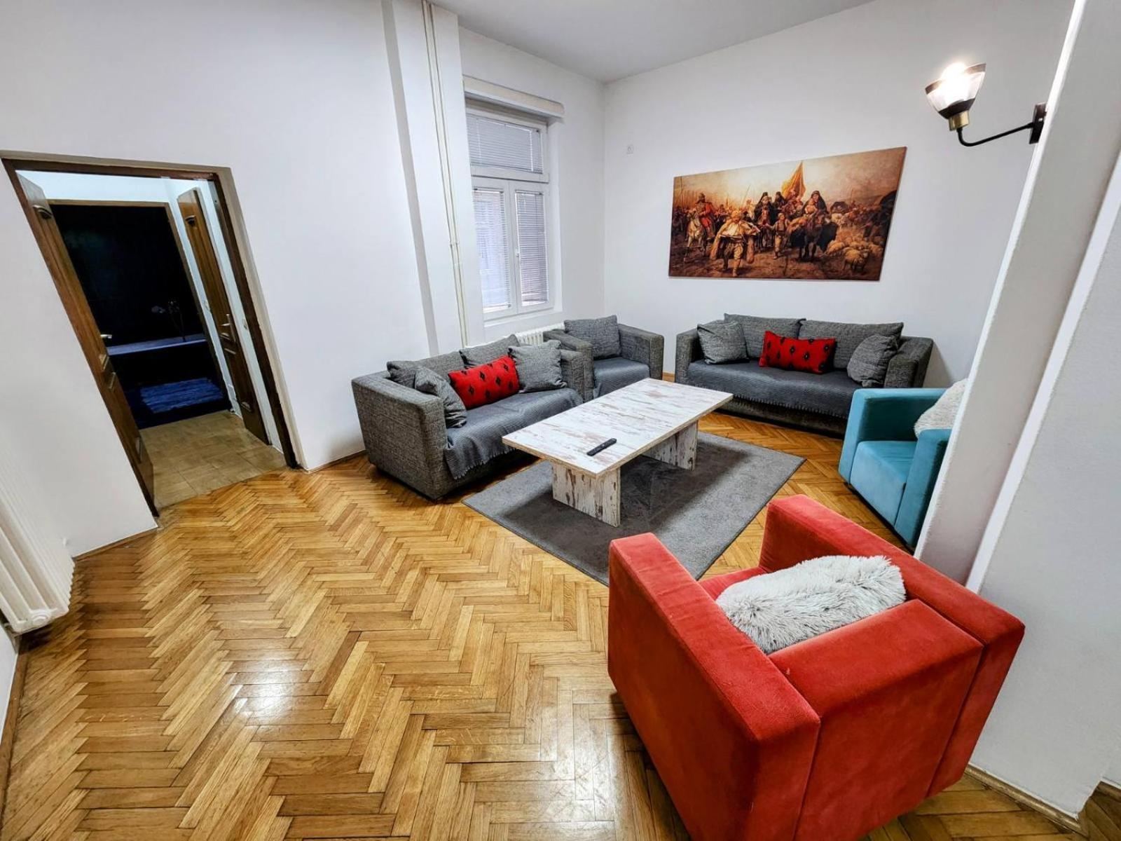 Authentic Belgrade Centre Apartments For Large Groups, Republic Square - Up To 47 People In 5 Apartments Quarto foto