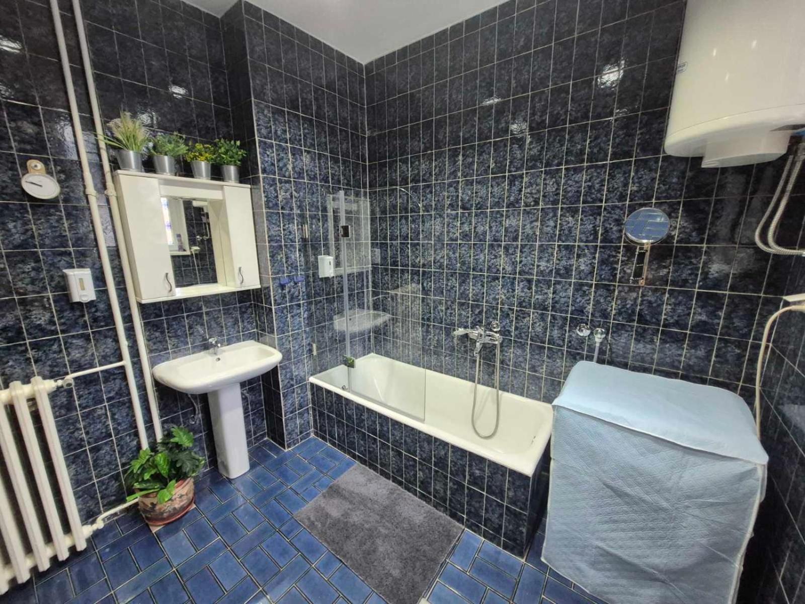 Authentic Belgrade Centre Apartments For Large Groups, Republic Square - Up To 47 People In 5 Apartments Quarto foto